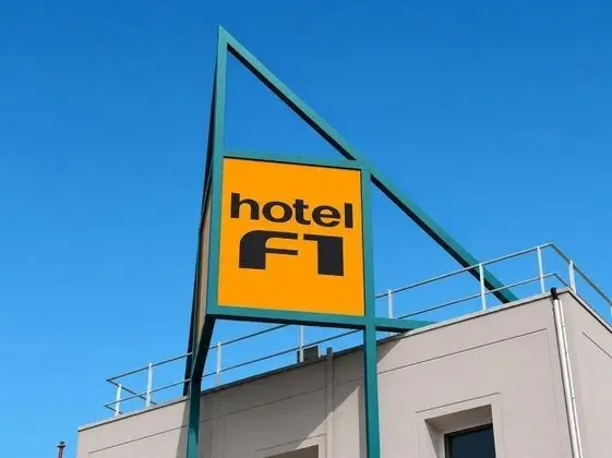 hotelF1 Orange Centre Échangeur A7 A9 - Öne Çıkan Resim