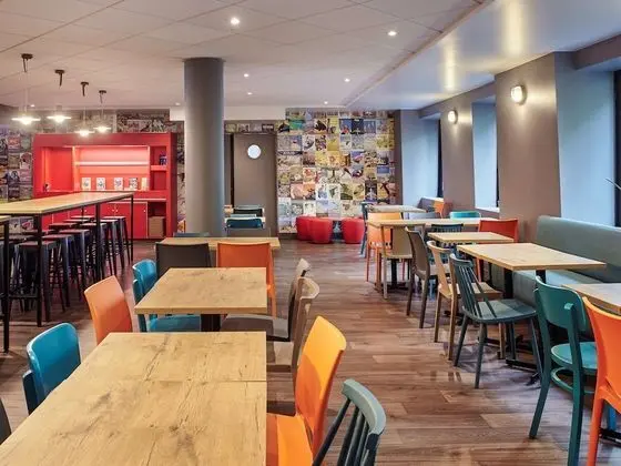 hotelF1 Paris Porte de Châtillon - Yerinde Yemek