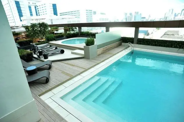 F1 Hotel - Genel