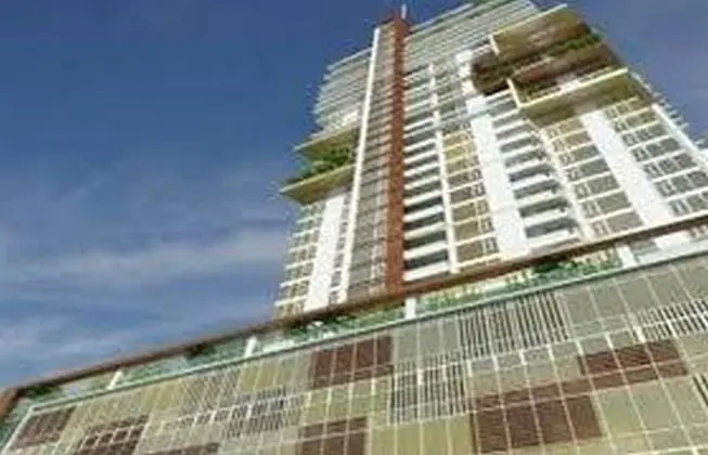 F1 Hotel - 1