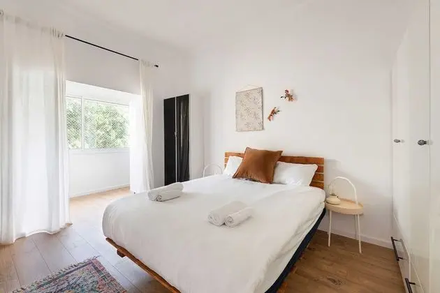 F33 by TLV2RENT - Oda