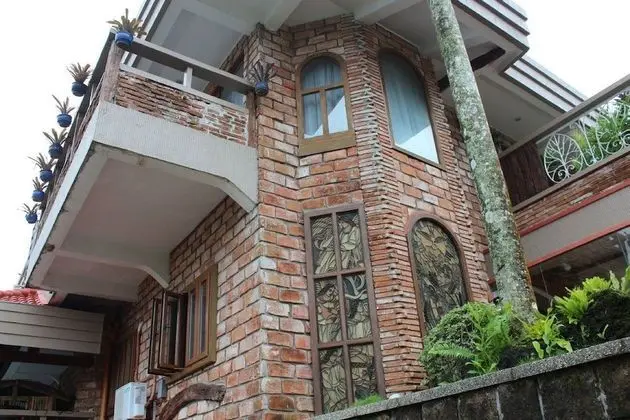 F8 Bed and Breakfast - Dış Mekan