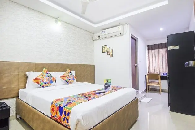FabHotel 4 Seasons Silk Board - Oda