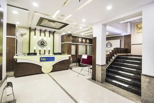 FabHotel Anmol's Classic Napier Town - Lobi