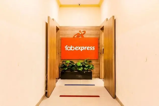 FabHotel Ascot International Andheri - Dış Mekan