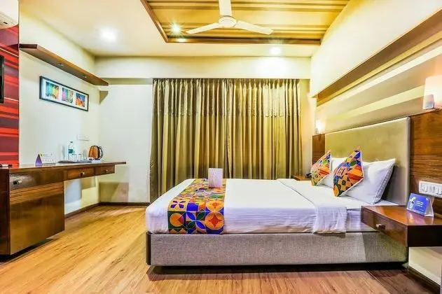 FabHotel Berry's