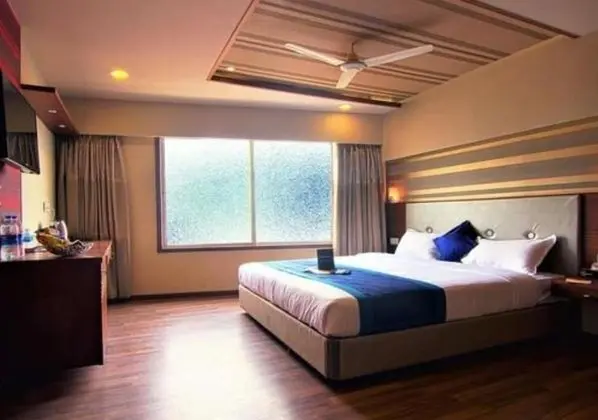 FabHotel Berry's