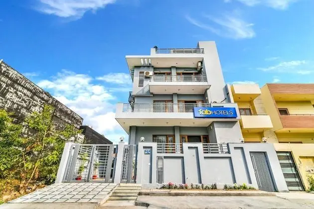 FabHotel Casa Meera Boutique