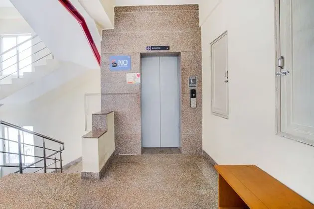 FabHotel Chirom Palace - İç Mekan
