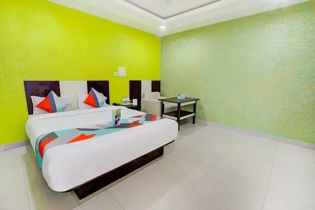 FabHotel Chirom Palace - Oda