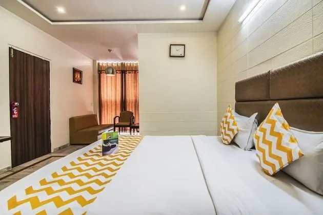 FabHotel Cosy Tree Homes Sector 62 - Oda
