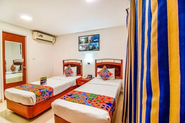 FabHotel Divine Inn - Oda Manzaraları
