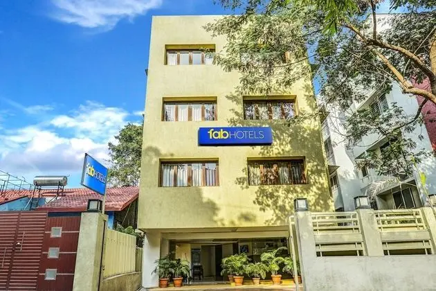FabHotel Executive Residency