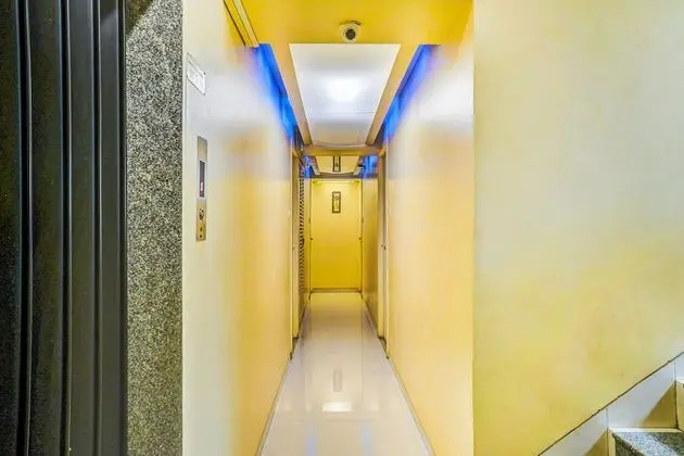 FabHotel Executive Residency - Lobi