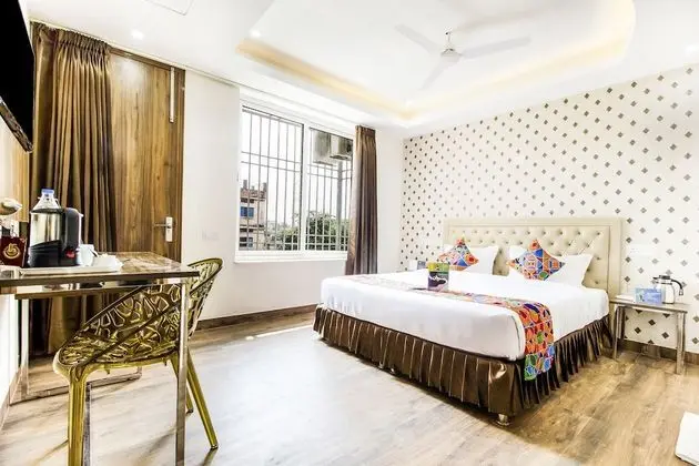 FabHotel Galleria Inn