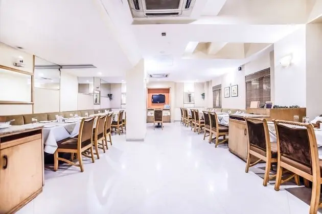 FabHotel Gandharva Shivajinagar - Yerinde Yemek