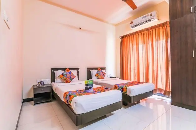 FabHotel Haku Residency