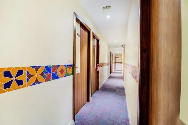 FabHotel Hyson International MIDC - Lobi