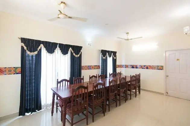 FabHotel Joe Grande Thoraipakkam - Yerinde Yemek
