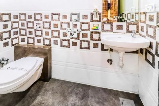 FabHotel Magnet Mumbai Airport - Banyo Tipleri
