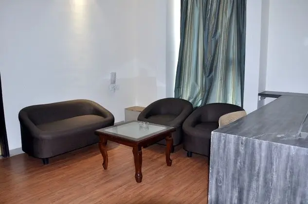 FabHotel Magnus Calypso Viman Nagar - Lobi