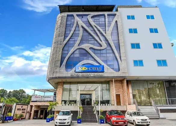 FabHotel Orient Taibah