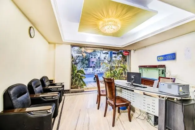 FabHotel Oriental Suites - Lobi