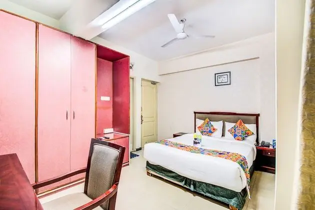 FabHotel Oriental Suites - Oda Manzaraları