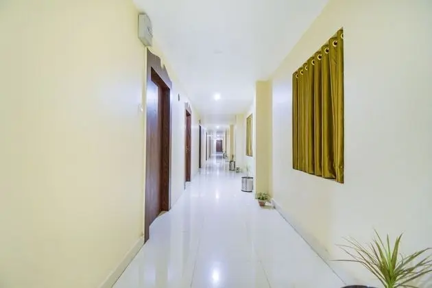 FabHotel Paradise Convention - Lobi