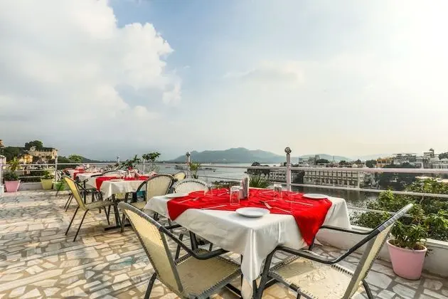 FabHotel Pichola Haveli