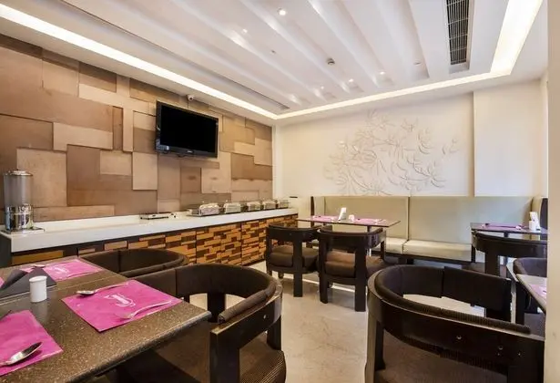 FabHotel Prime Jasmine Boutique - Yerinde Yemek