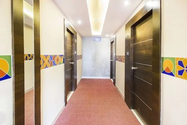 FabHotel Rekha Residency Rajajinagar - Lobi