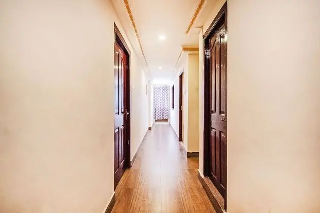 FabHotel Roshan Residency Naidupuram - İç Mekan