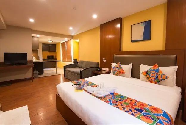 FabHotel Santhome Inn