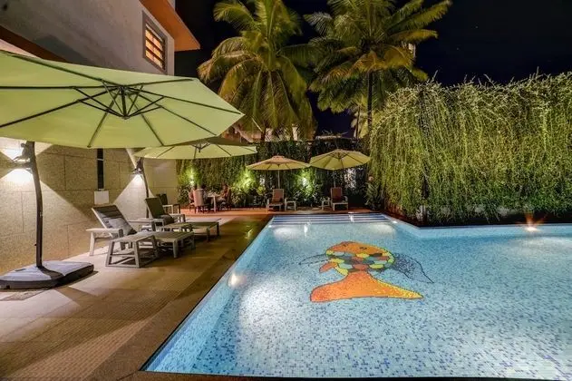 FabHotel Sarala Crown Calangute Beach - Havuz