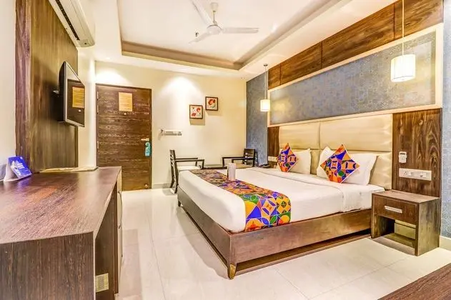 FabHotel Solitaire