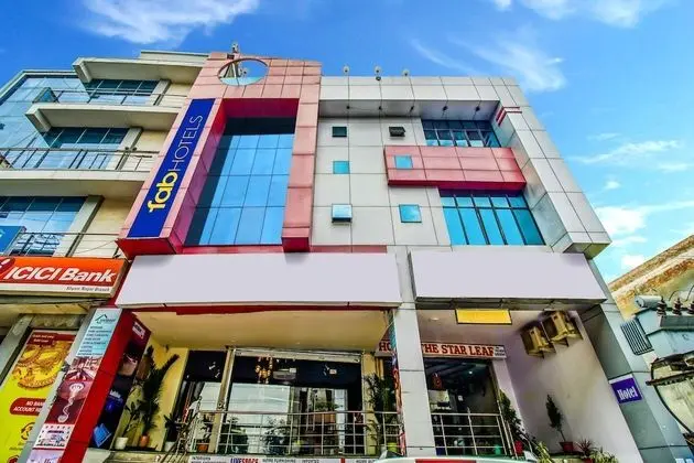 FabHotel Starleaf Prime