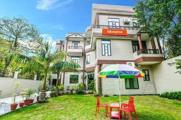 FabExpress Bella Vista
