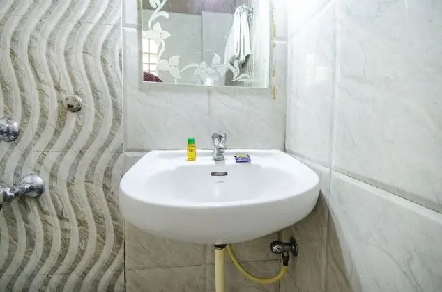 FabExpress Emirates Suites - Banyo Tipleri