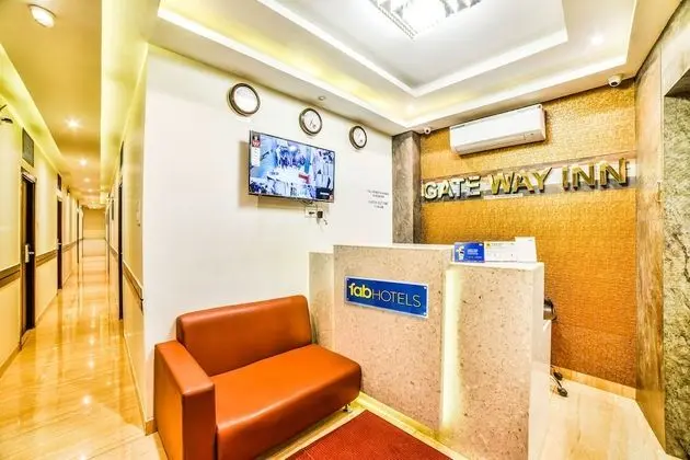 FabExpress Gateway Inn - Lobi