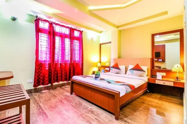 FabExpress Lavanya Retreat