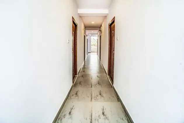 FabExpress Sunshine Hospitality - Lobi