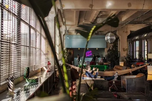 Fabrika Hostel & Suites - Hostel - Lobi