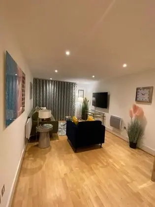 Fabulous 2 bed Apartment in Vauxhall - Bar