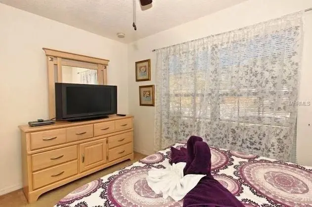 Fabulous 3 bed South Facing Pool and Great Privacy - 480