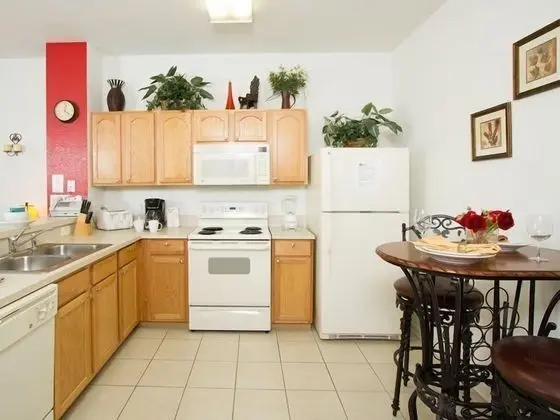 Fabulous 3 Bedroom 3 Bath Windsor Hills Resort Townhome - Mutfak