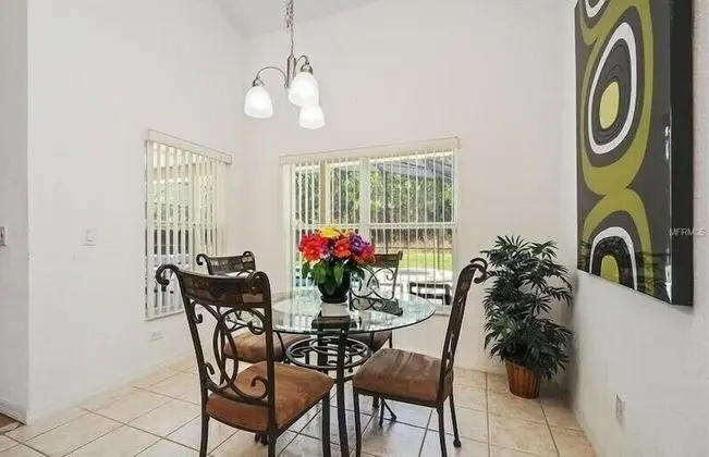 Fabulous 4 bed Home With Private South Facing Pool and spa With Modern Decor - 418 - Mutfak