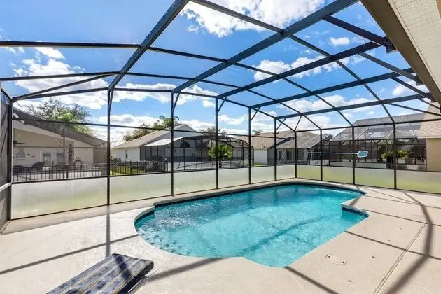 Fabulous 5 bed Villa With a South Facing Pool - 465