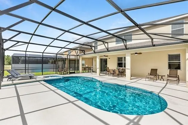 Fabulous 6 bed Villa With South Facing Pool - 466