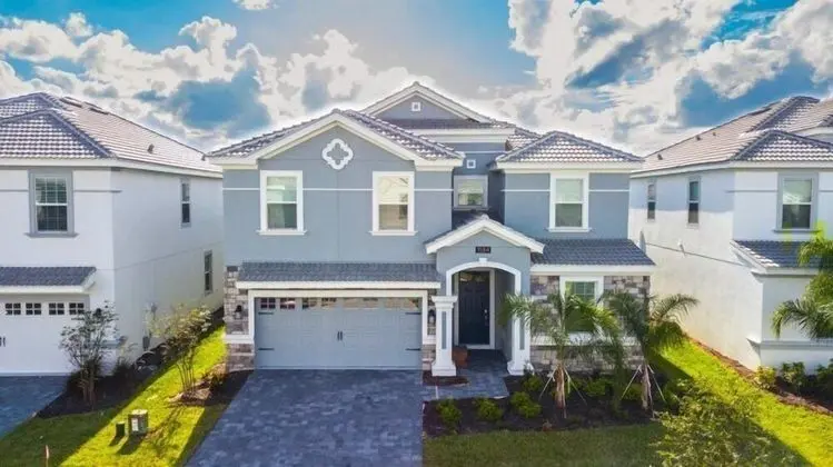 Fabulous 8 Bed Championsgate Golf Resort Pool Home